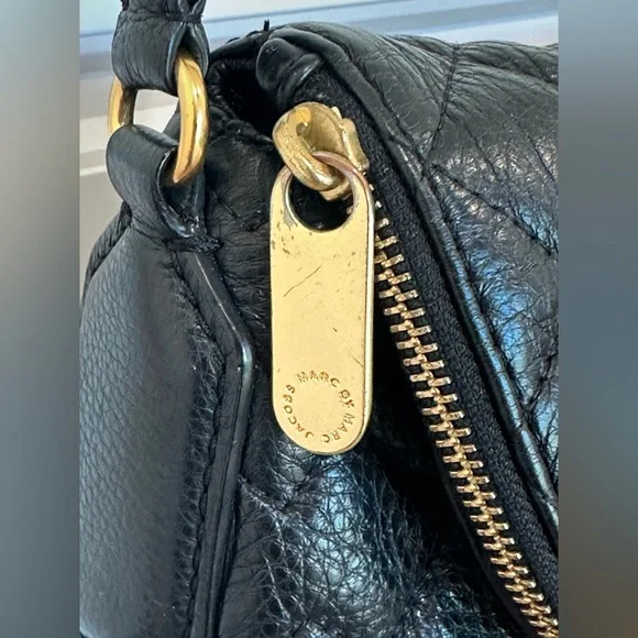 MARC BY MARC JACOBS Natasha Quilted Crossbody in Black Leather - Picture 4 of 10